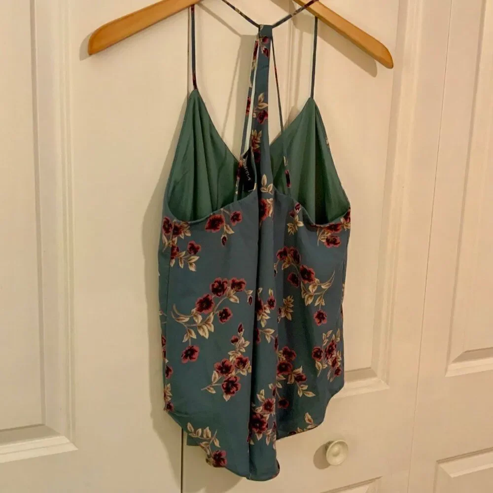 4SI3NNA Blue Pink Floral Racerback V Neck Sleeveless Cami Top Small